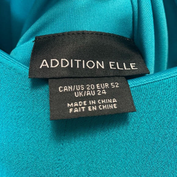 Beautiful aqua coloured dress. EUC - Picture 4 of 4